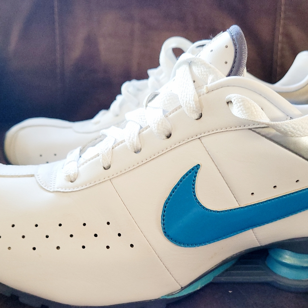 Women's Nike shox classic size 10 minimal use like new!!!